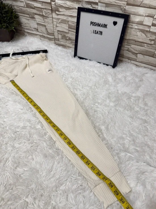 ALO XS Muse Hoodie with Matching Sweatpants - Picture 12 of 16